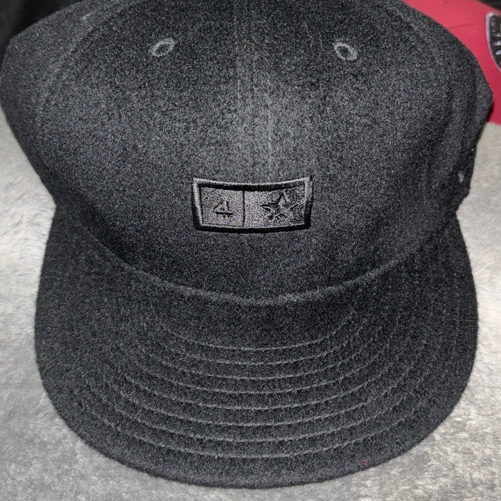 4 star X New Era felt wool hat 2/70$